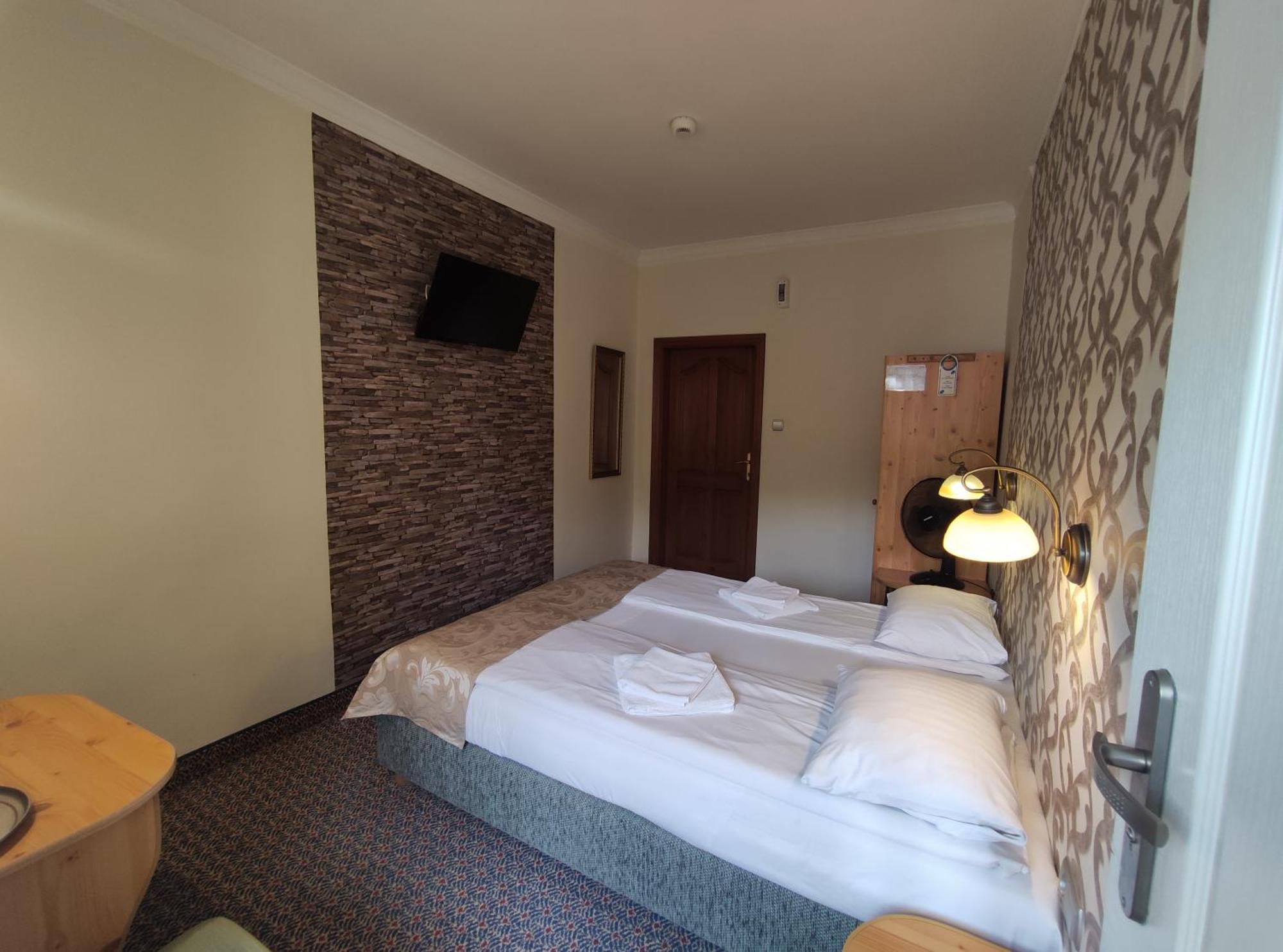 Hotel Atena Słupsk Kültér fotó