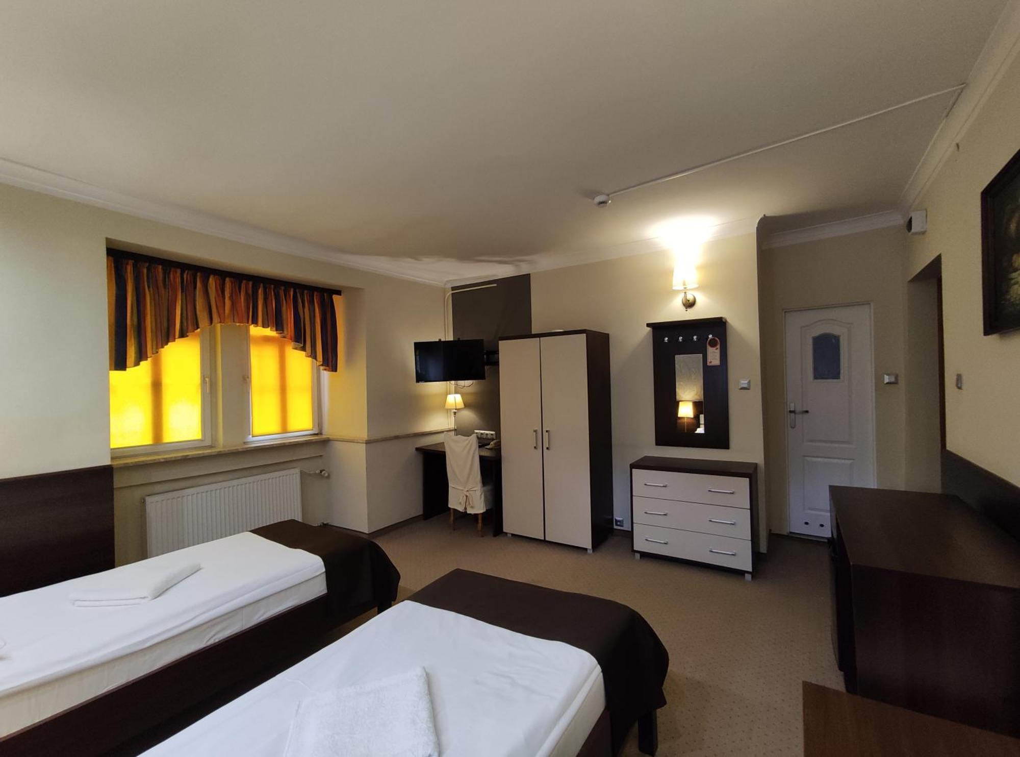 Hotel Atena Słupsk Kültér fotó