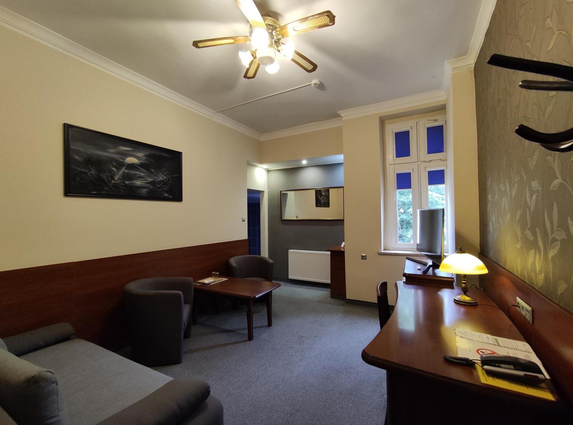 Hotel Atena Słupsk Kültér fotó