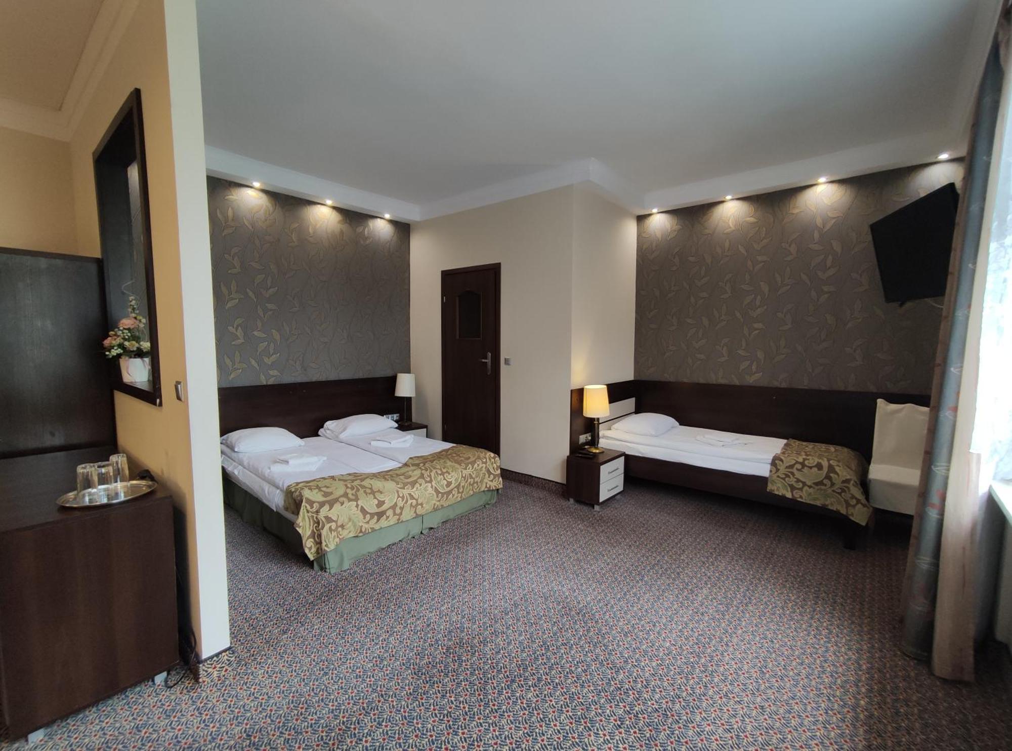 Hotel Atena Słupsk Kültér fotó