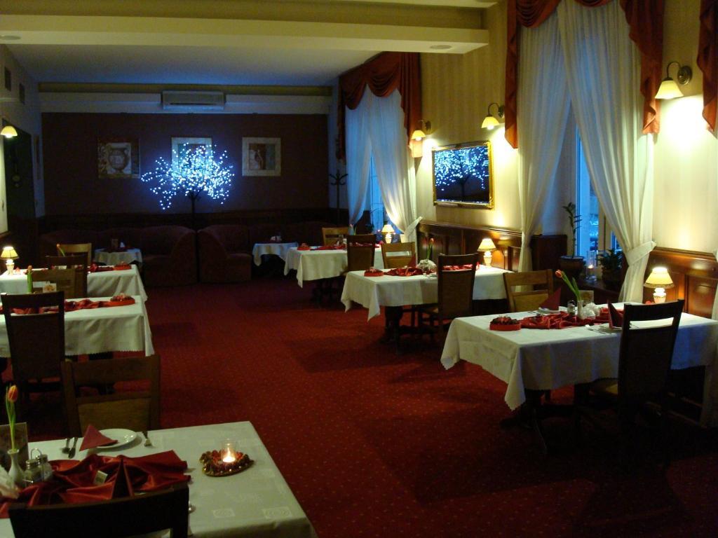 Hotel Atena Słupsk Kültér fotó