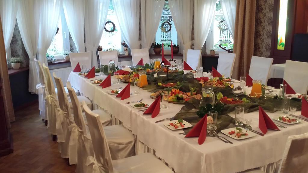 Hotel Atena Słupsk Kültér fotó