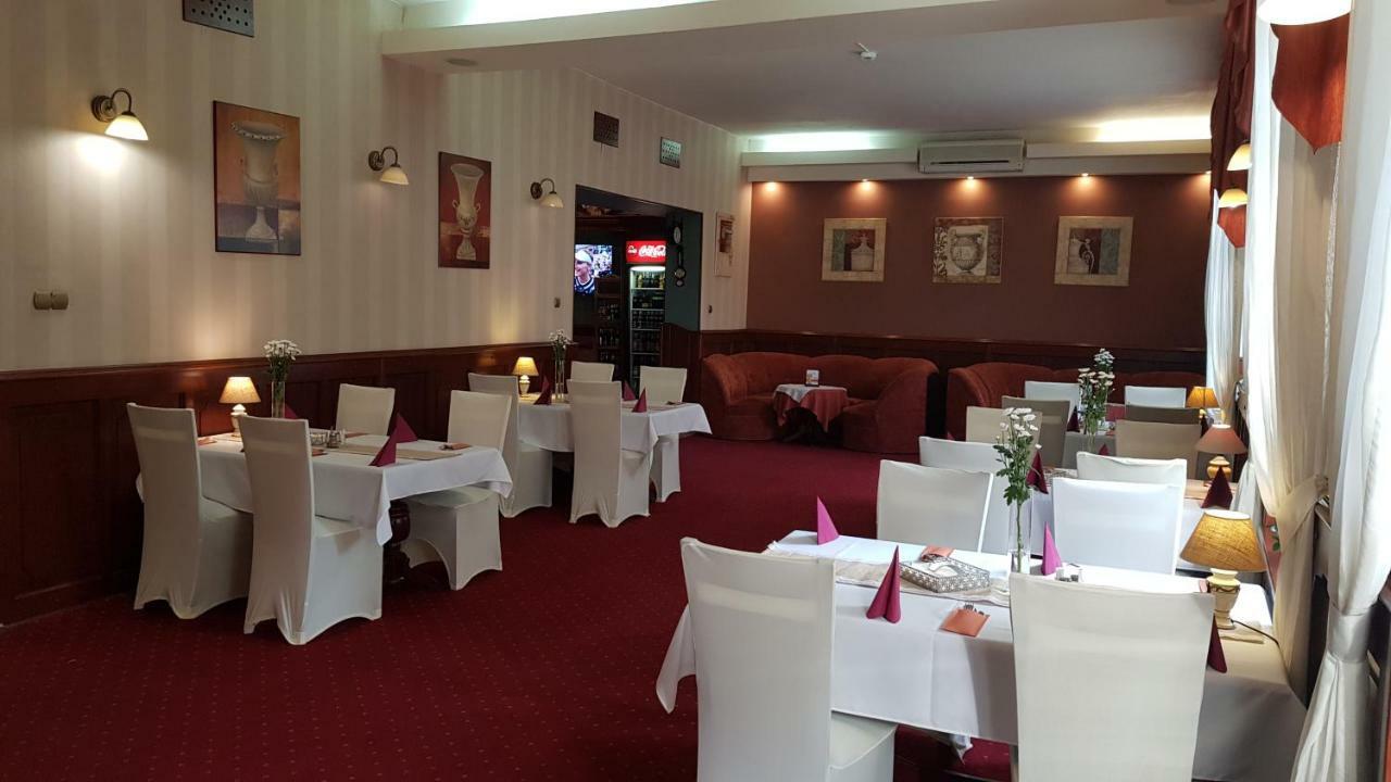 Hotel Atena Słupsk Kültér fotó